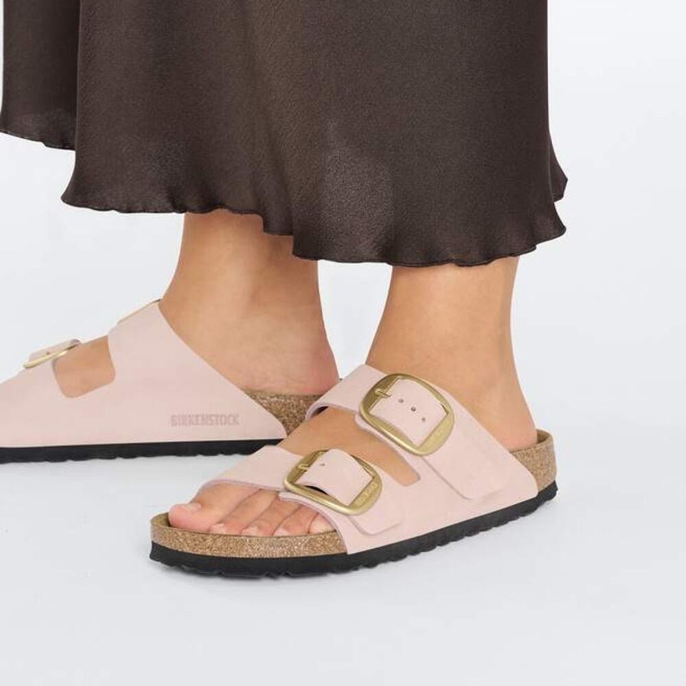 Birkenstock Arizona Big Buckle Sandal in Soft Pink Size 38